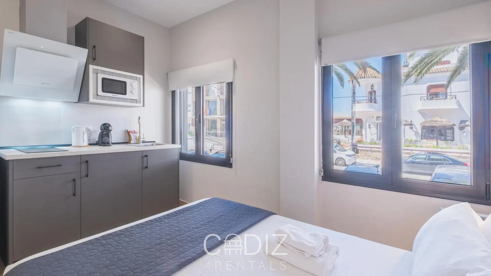 סהרה דה לוס אטונס Coral Zahara Suites By Cadiz4Rentals דירה